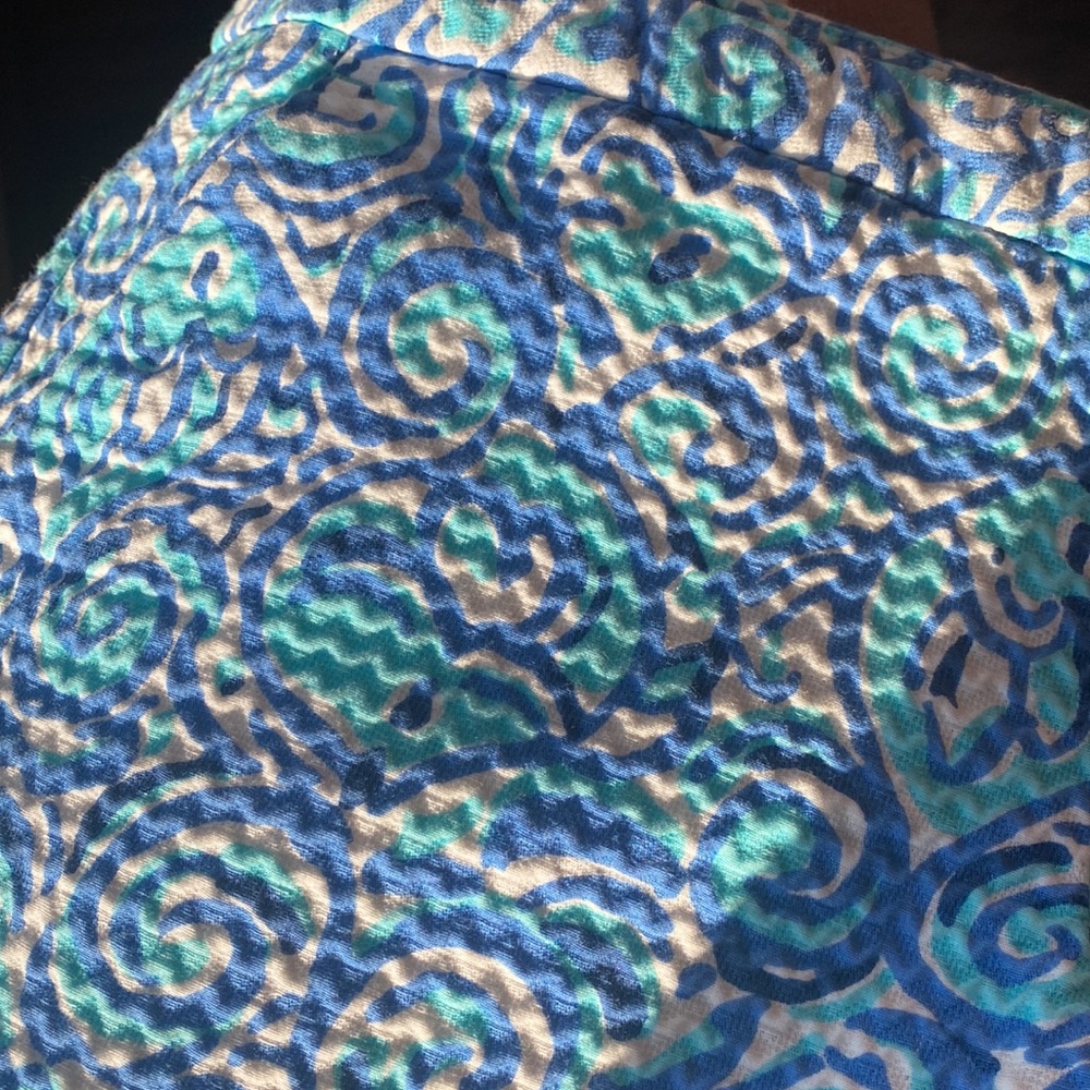 Lilly Pulitzer Shorts - Picture 7 of 11